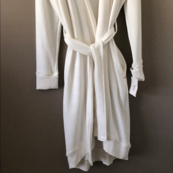 NWT UGG Karoline Plush Cream Robe Size Large - Picture 6 of 14